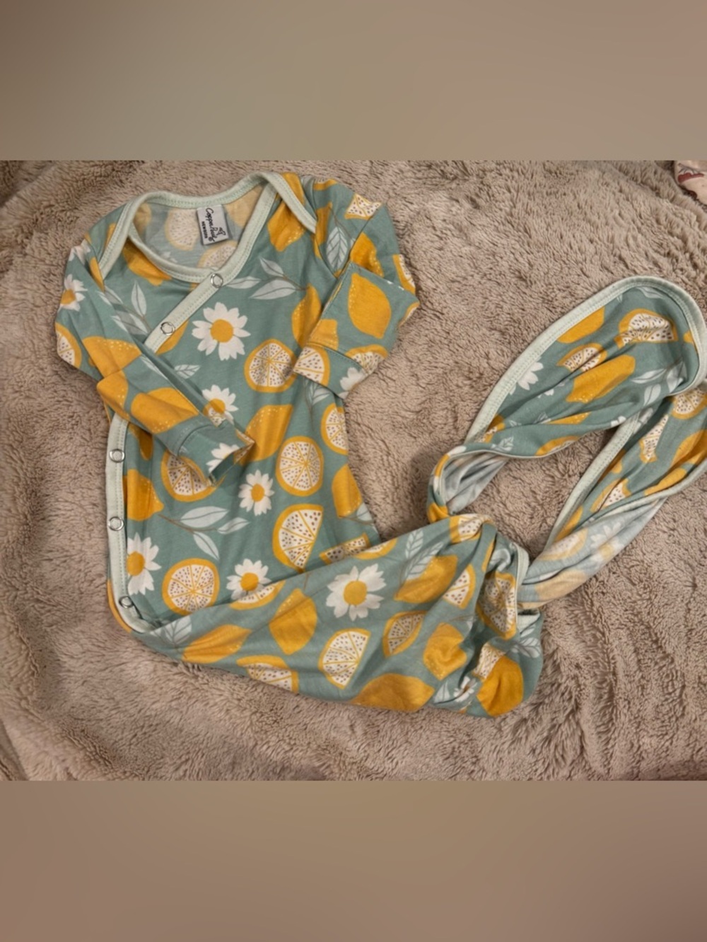 Lemon Daisy Convertible Knotted Gown Sleeper - Green & Yellow - Copper Pearl
